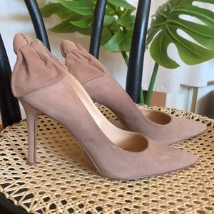 Nude Vince Camuto Pumps EUC